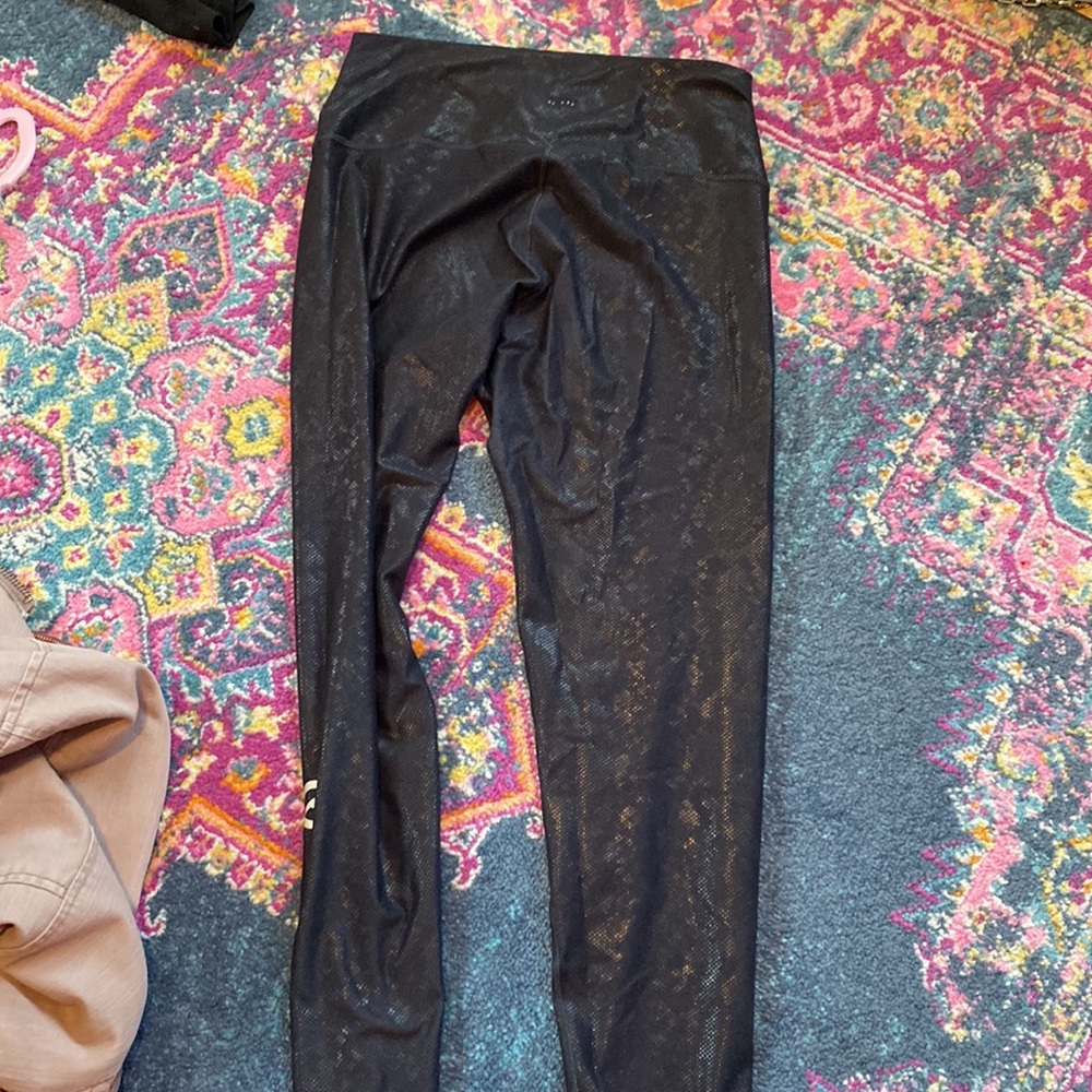 Peloton With Snake Print Pattern Leggings Xl - image 4